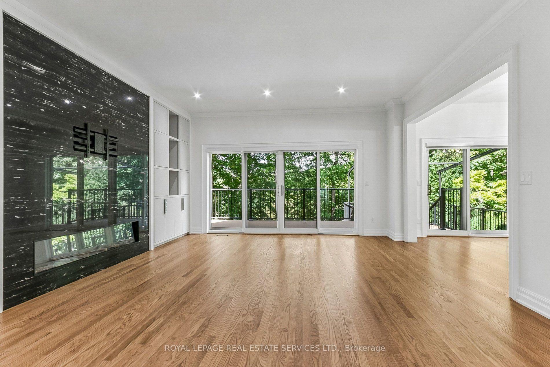 Photo 5 of 42 Rykert Crescent, Toronto, Leaside — HOMEH