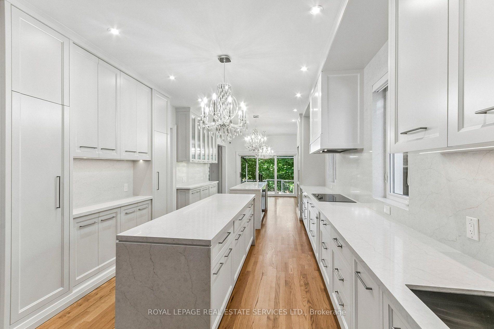 Photo 15 of 42 Rykert Crescent, Toronto, Leaside — HOMEH