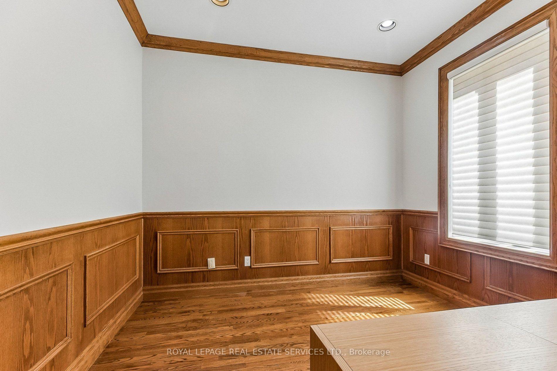 Photo 19 of 42 Rykert Crescent, Toronto, Leaside — HOMEH