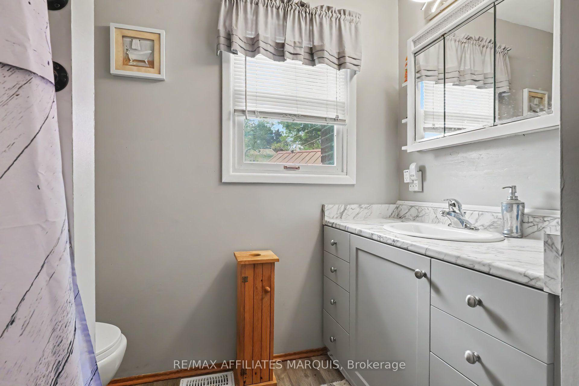 Photo 14 of 86 Jasper Avenue, Smiths Falls, Smiths Falls — HOMEH