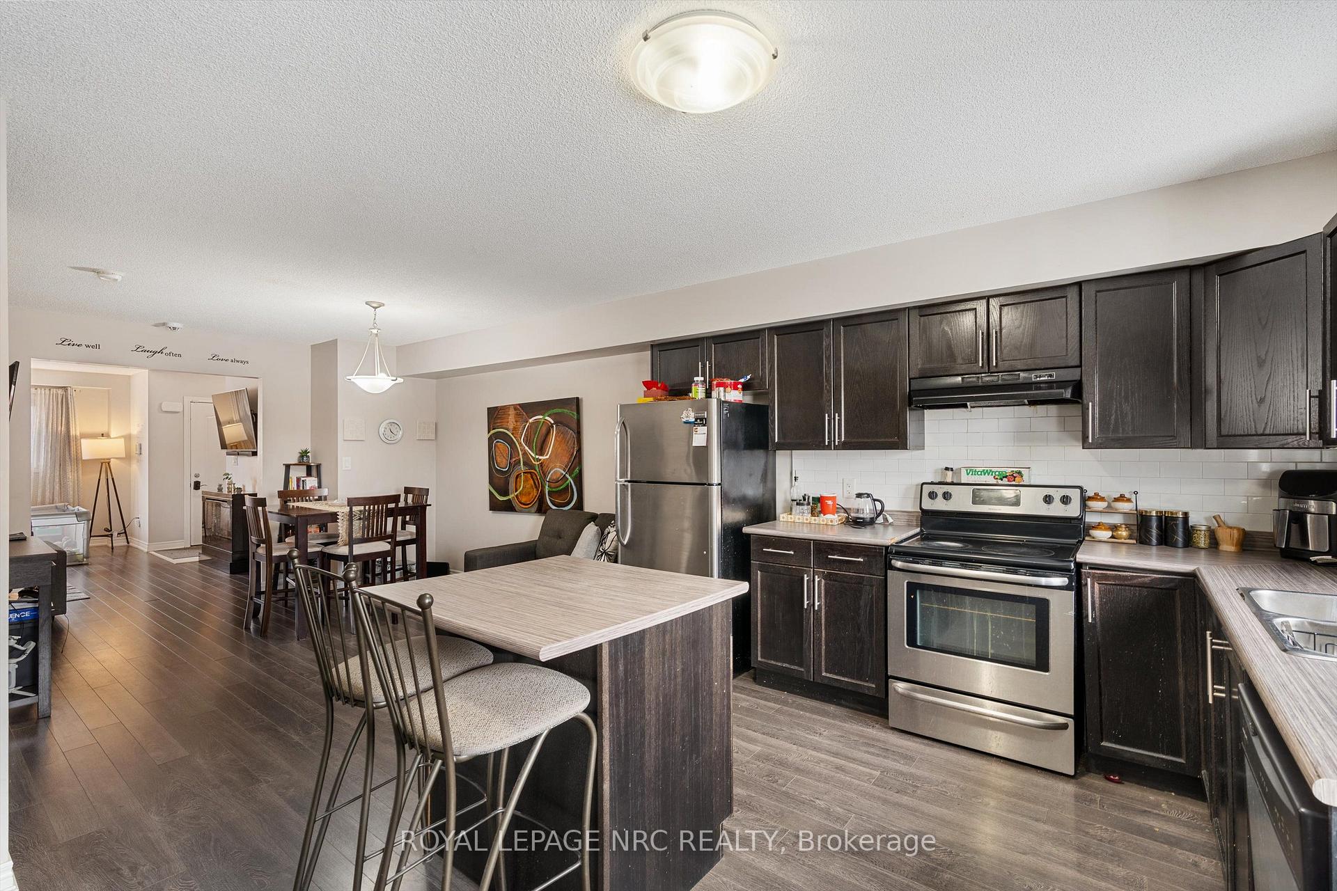 Photo 16 of Unit 6, 6118 Kelsey Crescent, Niagara Falls, Forestview — HOMEH