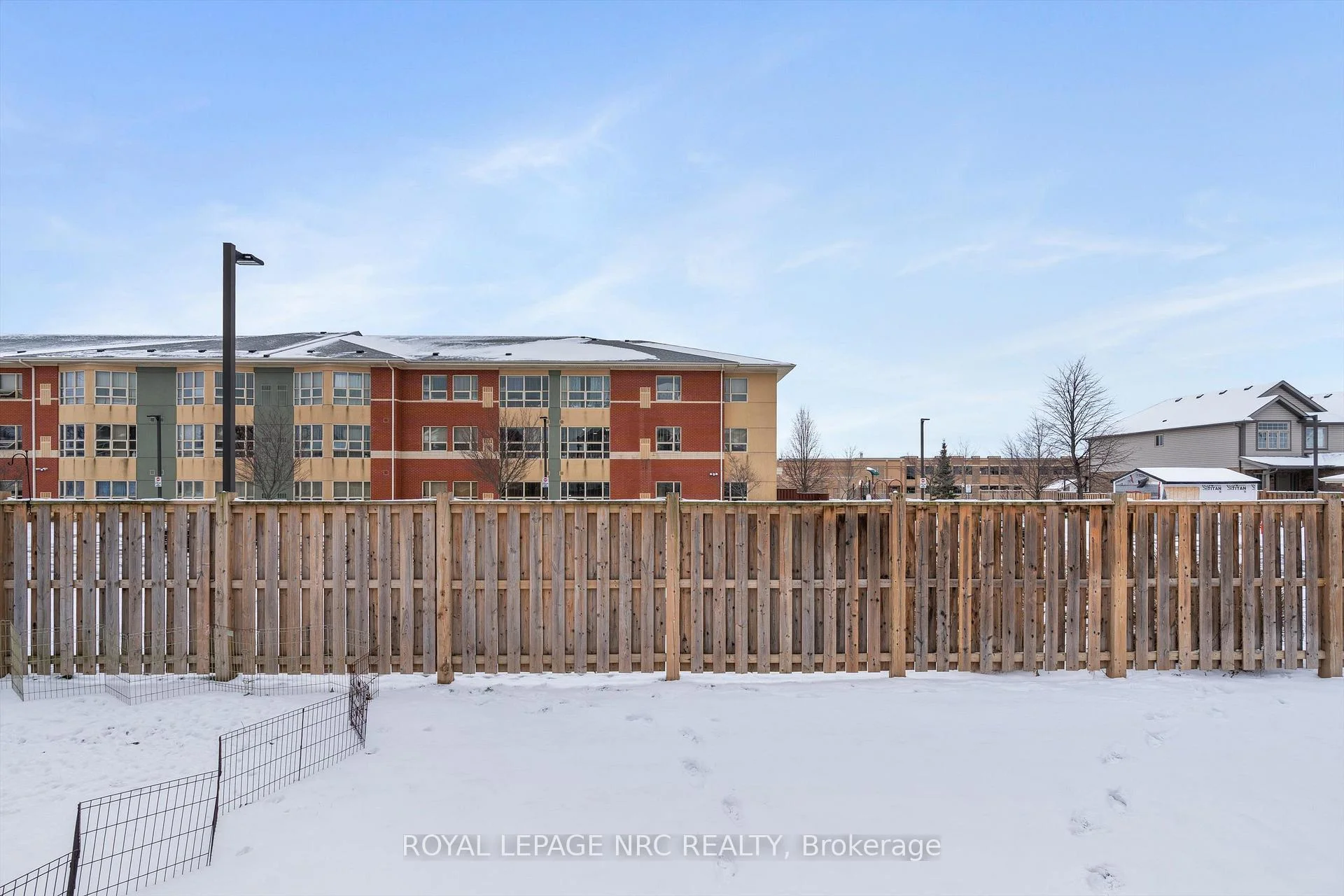 Photo 2 of Unit 6, 6118 Kelsey Crescent, Niagara Falls, Forestview — HOMEH