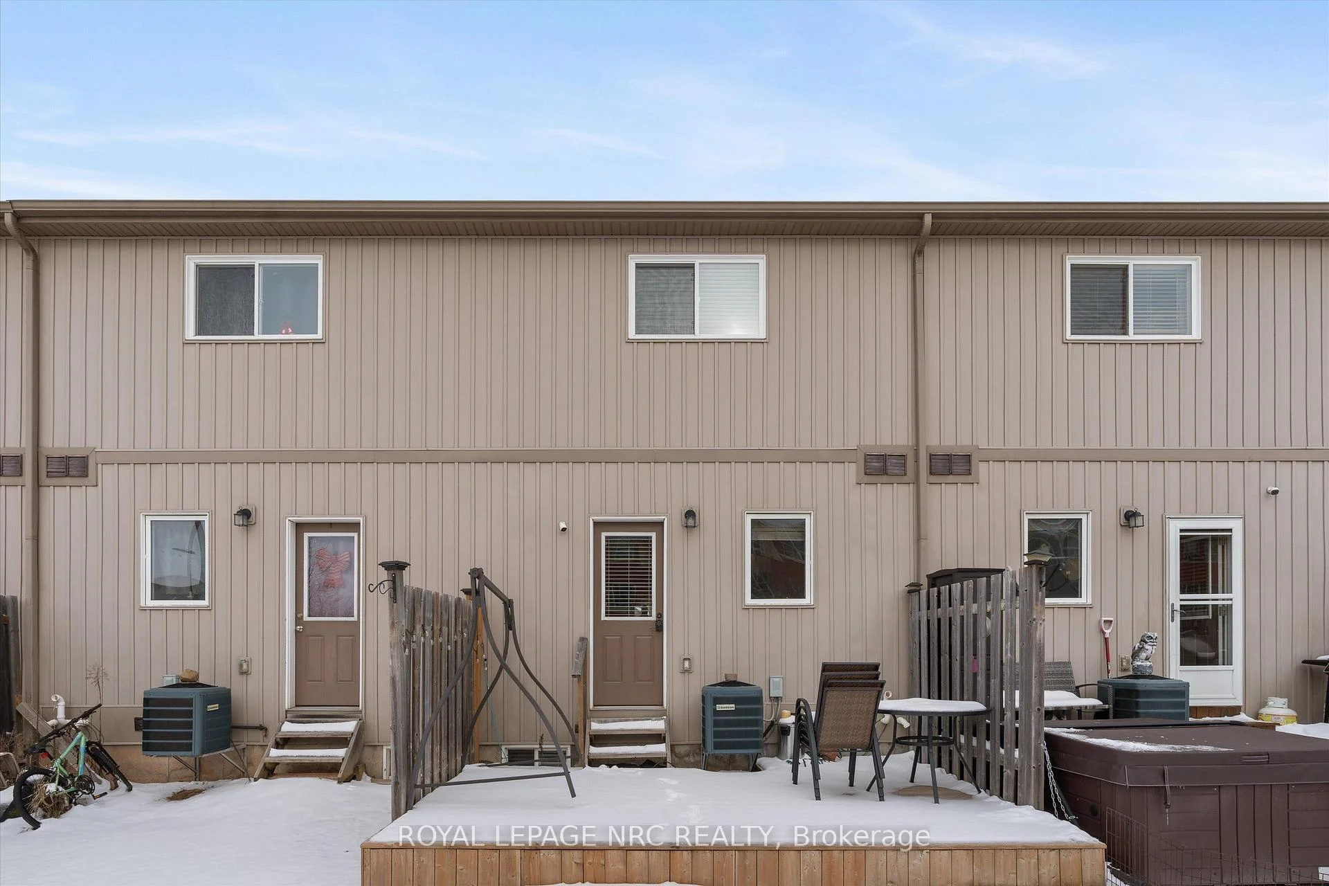 Photo 23 of Unit 6, 6118 Kelsey Crescent, Niagara Falls, Forestview — HOMEH
