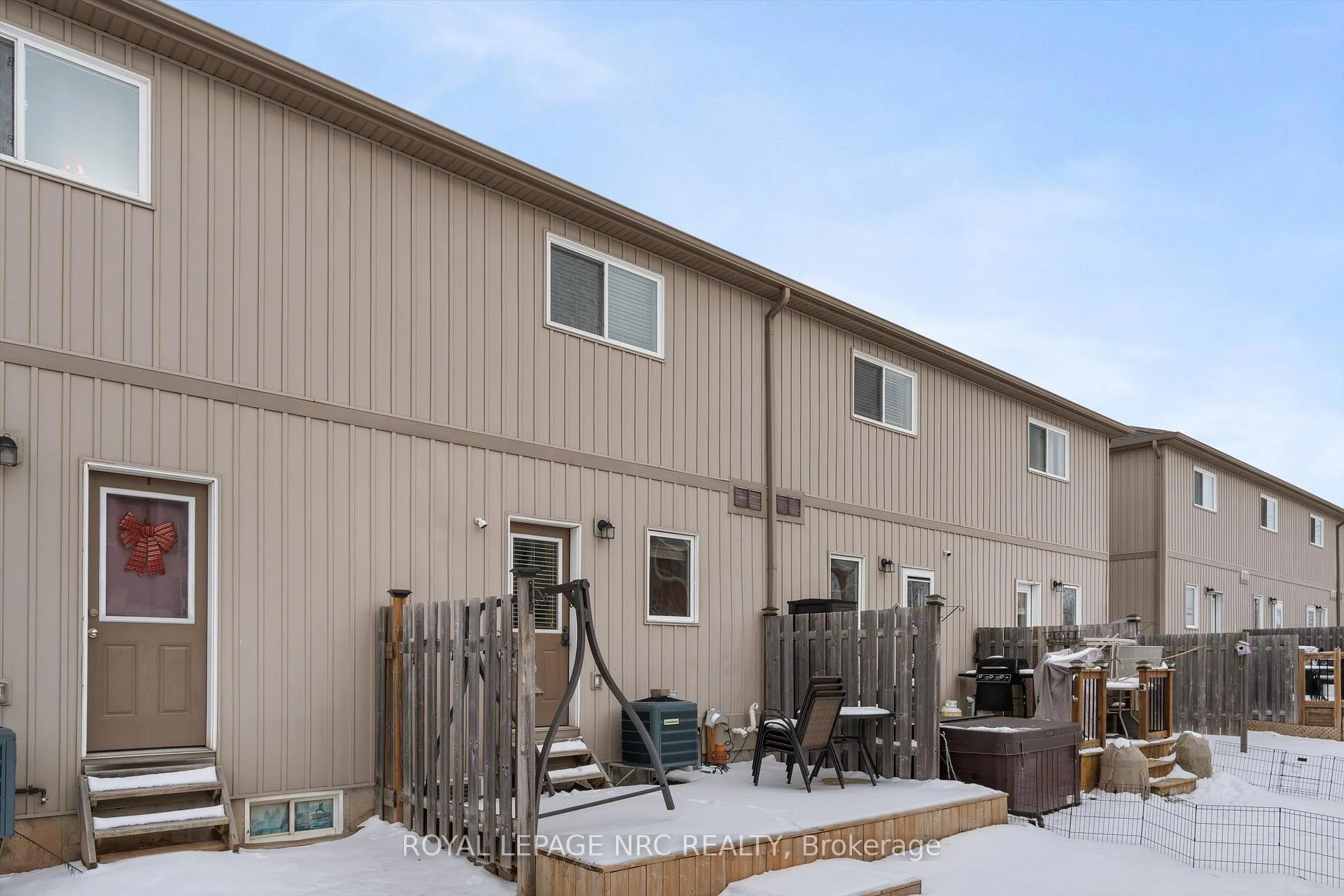 Photo 24 of Unit 6, 6118 Kelsey Crescent, Niagara Falls, Forestview — HOMEH
