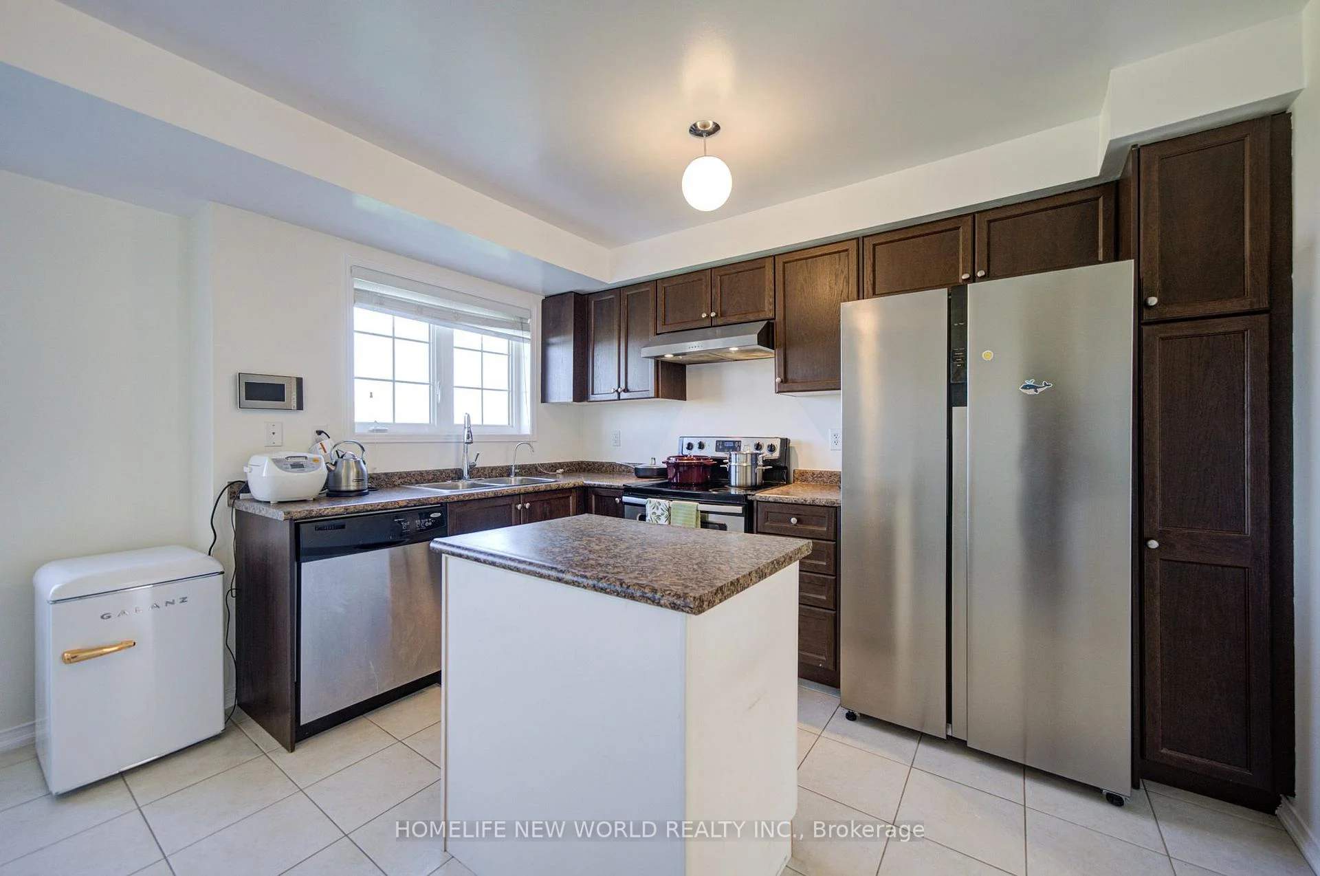 Photo 23 of 114 Goss Lane, Ajax, Central East — HOMEH