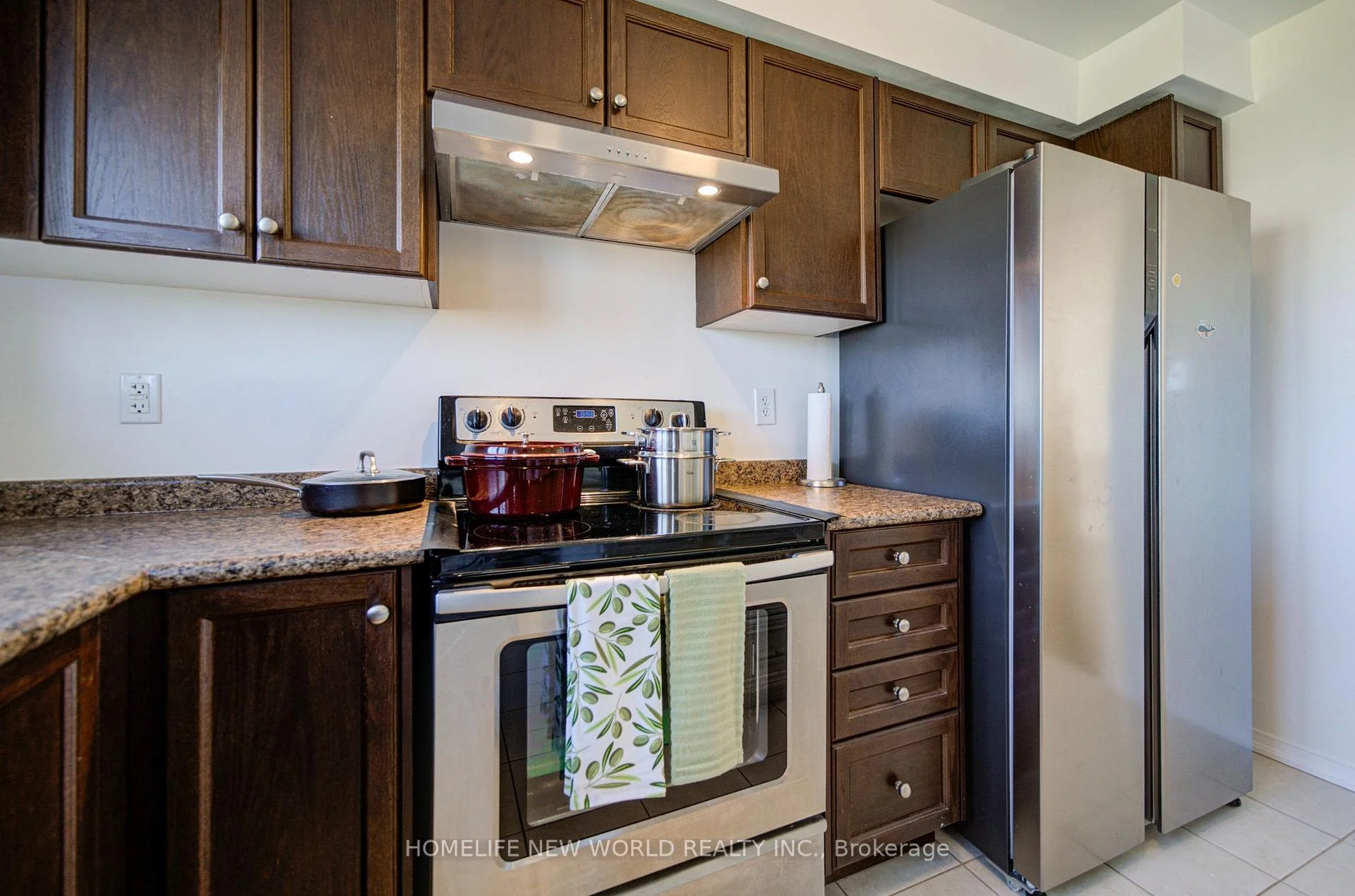 Photo 26 of 114 Goss Lane, Ajax, Central East — HOMEH