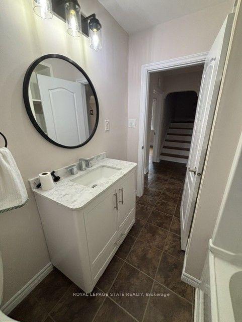 Photo 10 of 46 Delevan Crescent, Hamilton, Hill Park — HOMEH