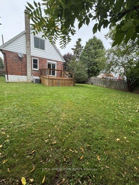 Photo 20 of 46 Delevan Crescent, Hamilton, Hill Park — HOMEH