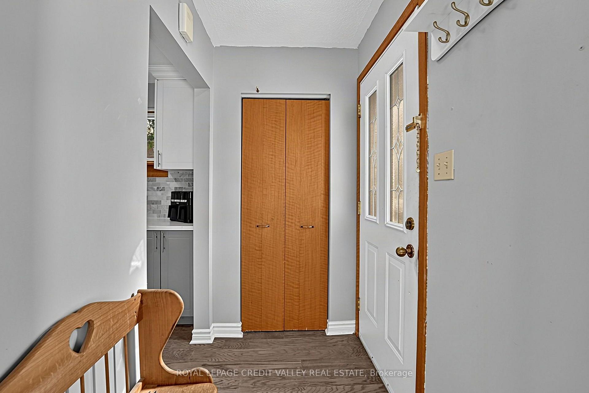 Photo 6 of 16 Lockton Crescent, Brampton, Brampton East — HOMEH