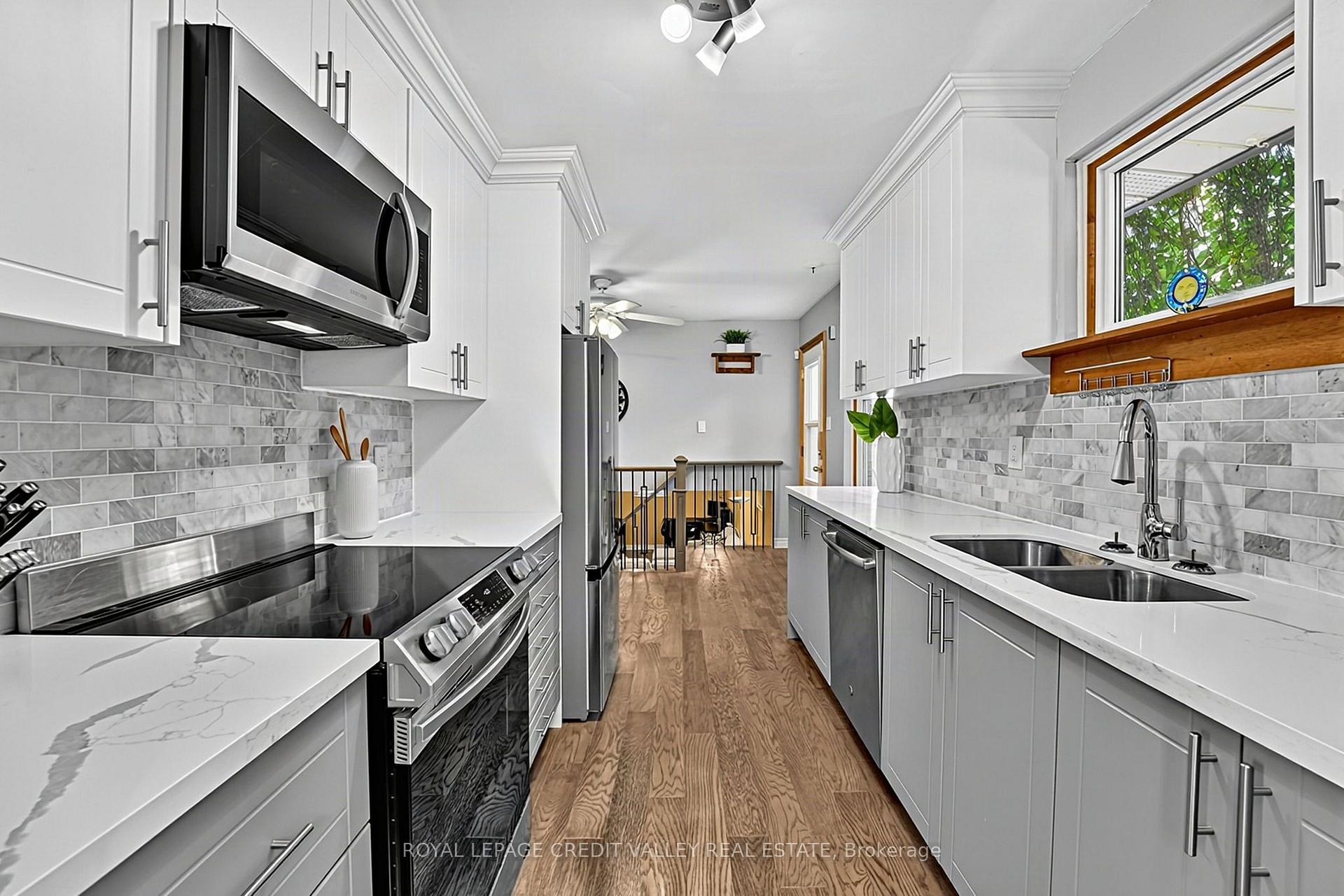 Photo 7 of 16 Lockton Crescent, Brampton, Brampton East — HOMEH