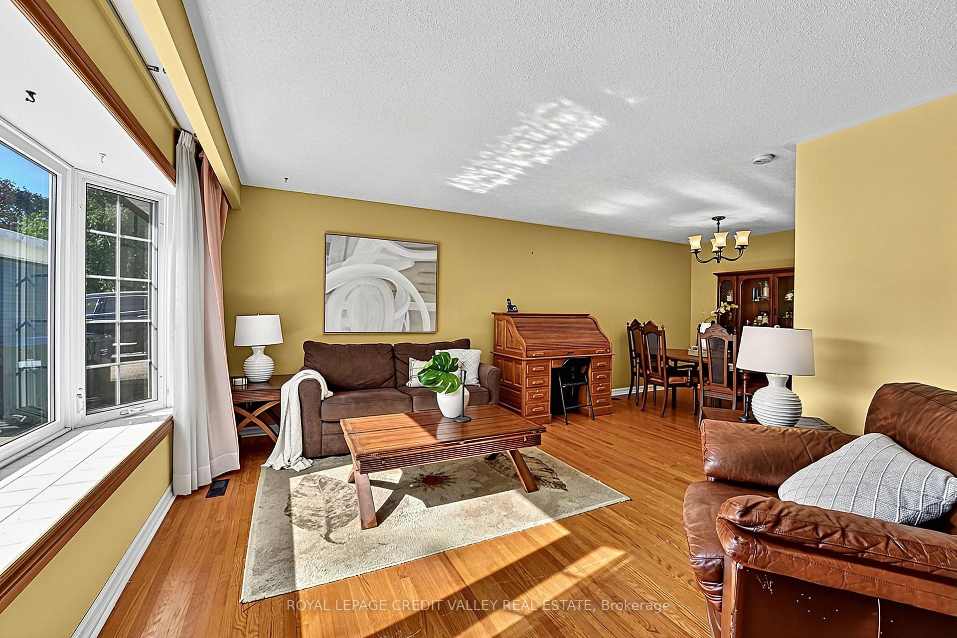 Photo 19 of 16 Lockton Crescent, Brampton, Brampton East — HOMEH