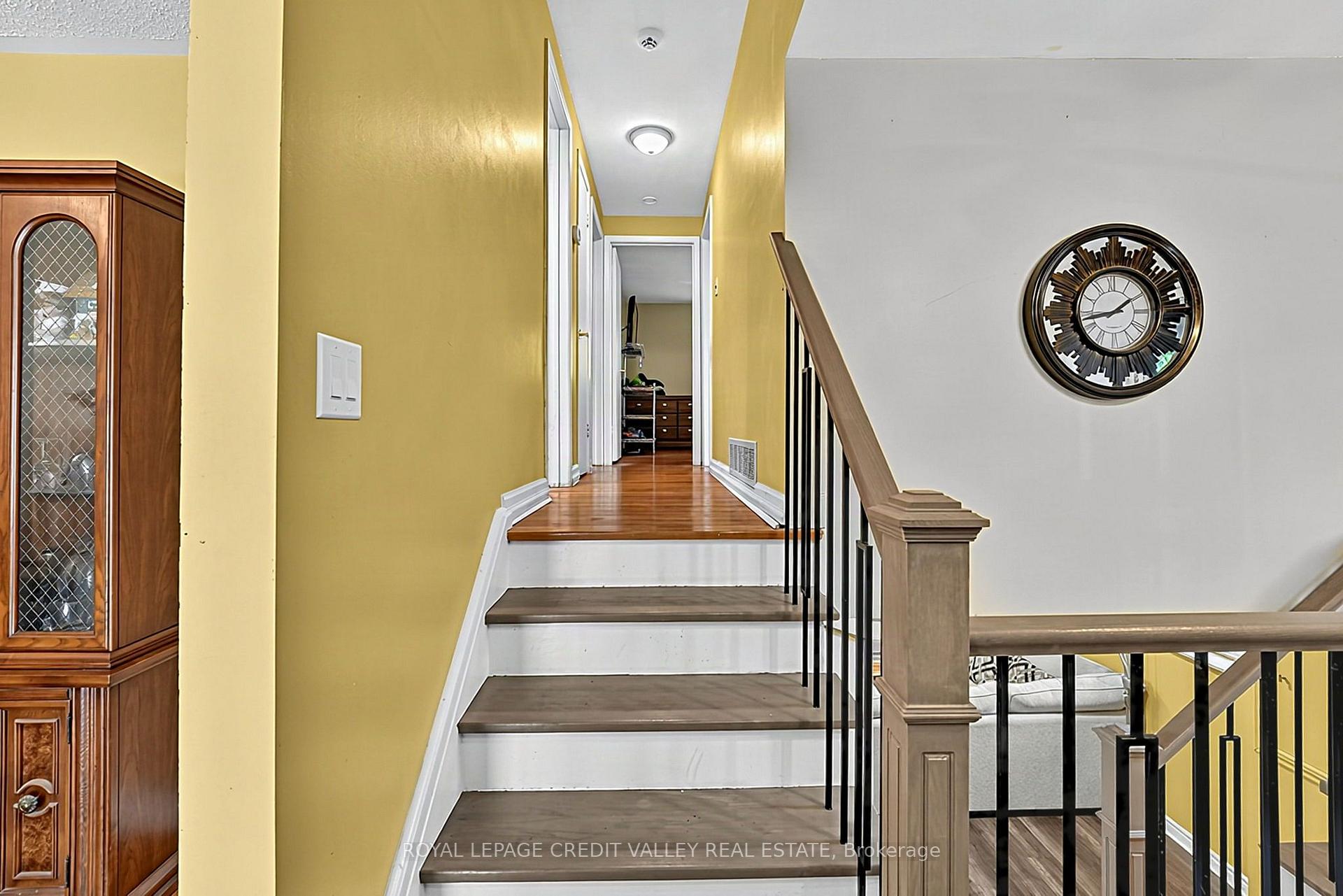 Photo 20 of 16 Lockton Crescent, Brampton, Brampton East — HOMEH