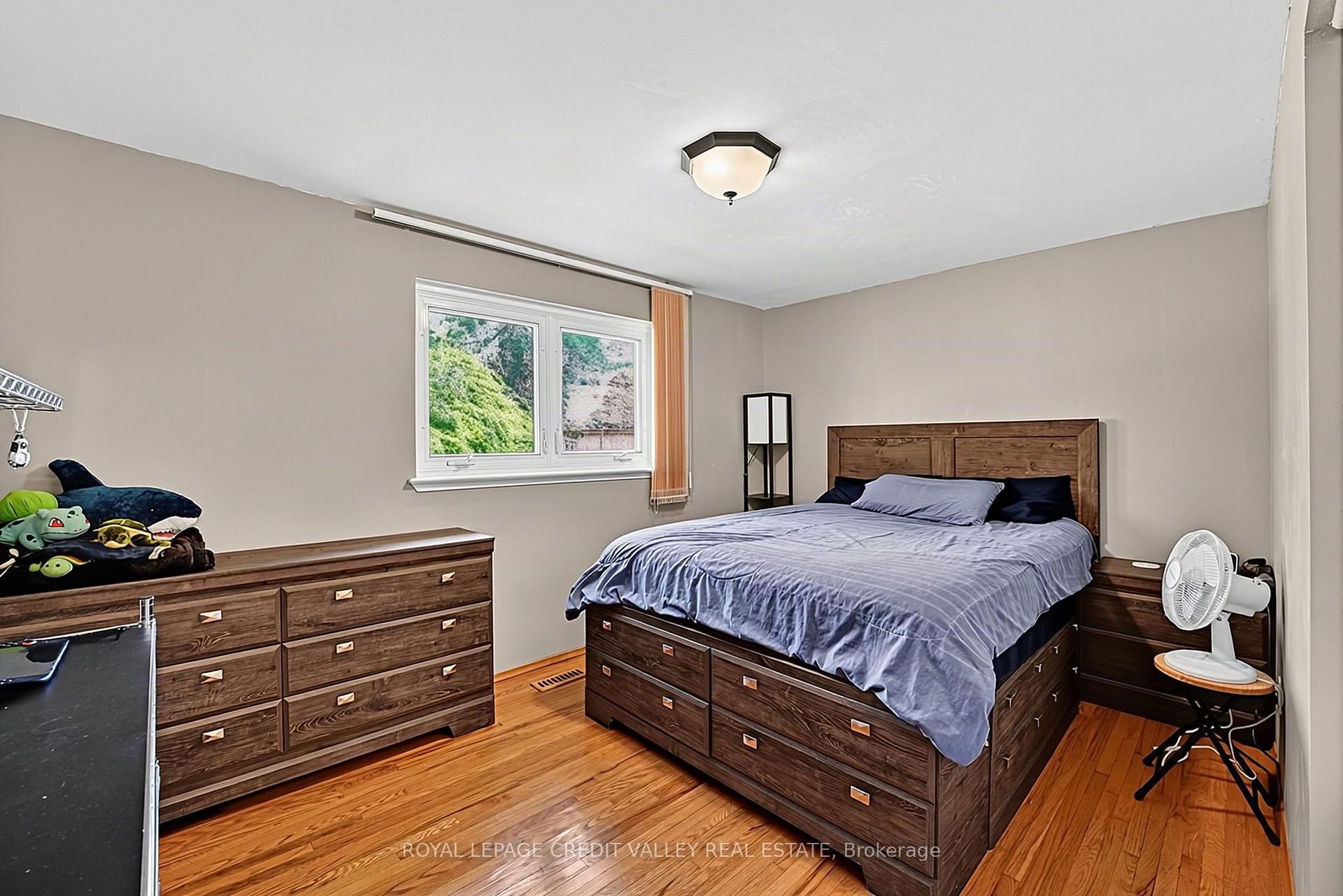 Photo 24 of 16 Lockton Crescent, Brampton, Brampton East — HOMEH