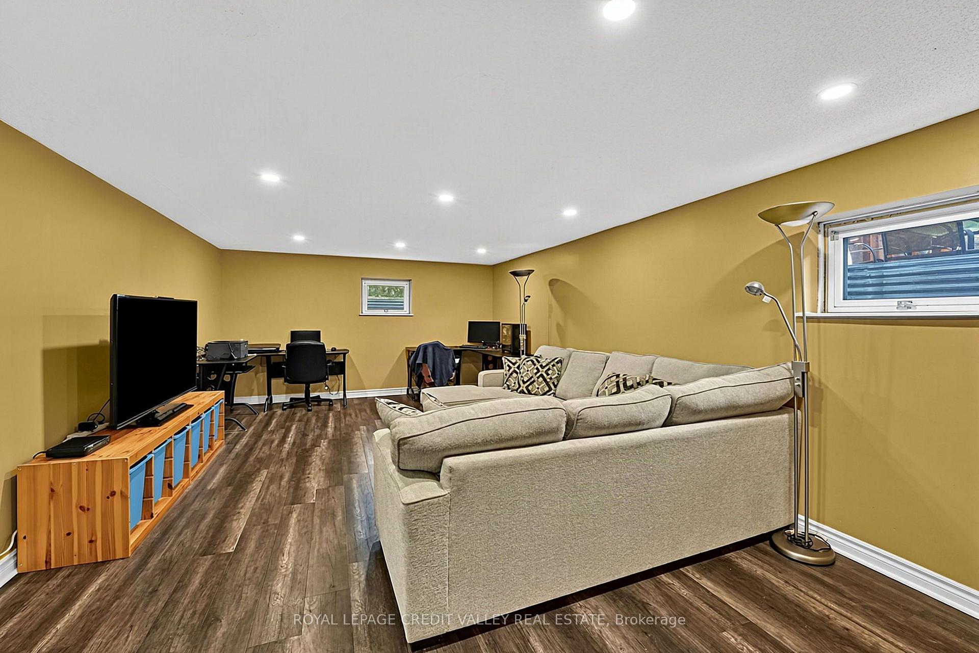 Photo 30 of 16 Lockton Crescent, Brampton, Brampton East — HOMEH