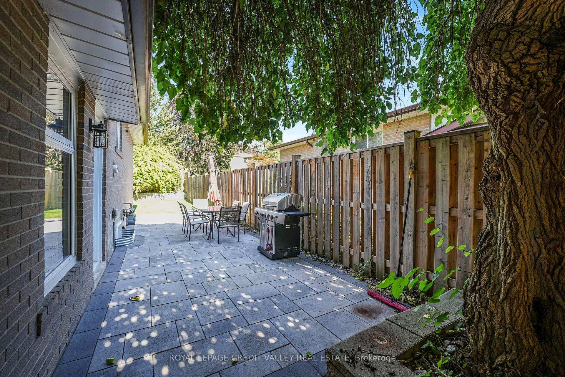 Photo 39 of 16 Lockton Crescent, Brampton, Brampton East — HOMEH