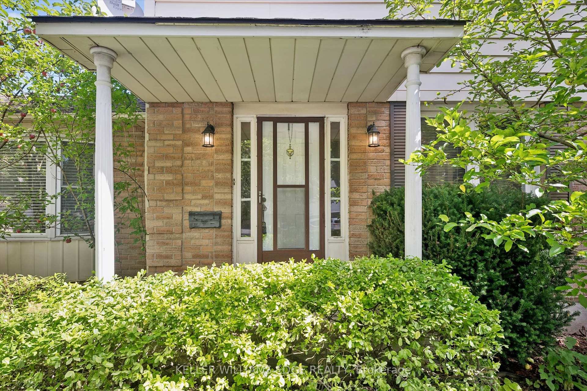 Photo 4 of 2181 Joyce Street, Burlington, Brant — HOMEH