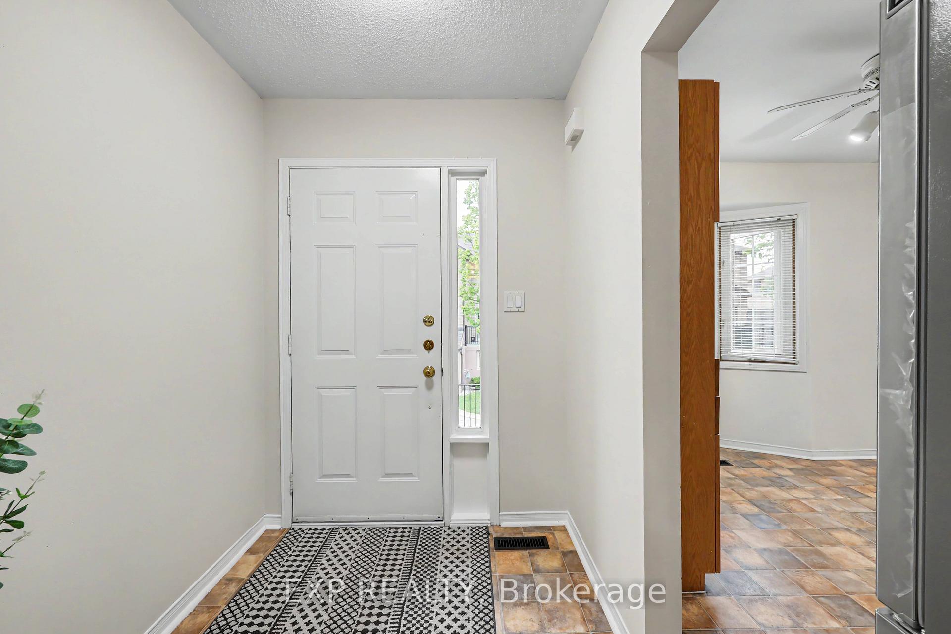 Photo 5 of Unit 47, 38 Elora Drive, Hamilton, Fessenden — HOMEH