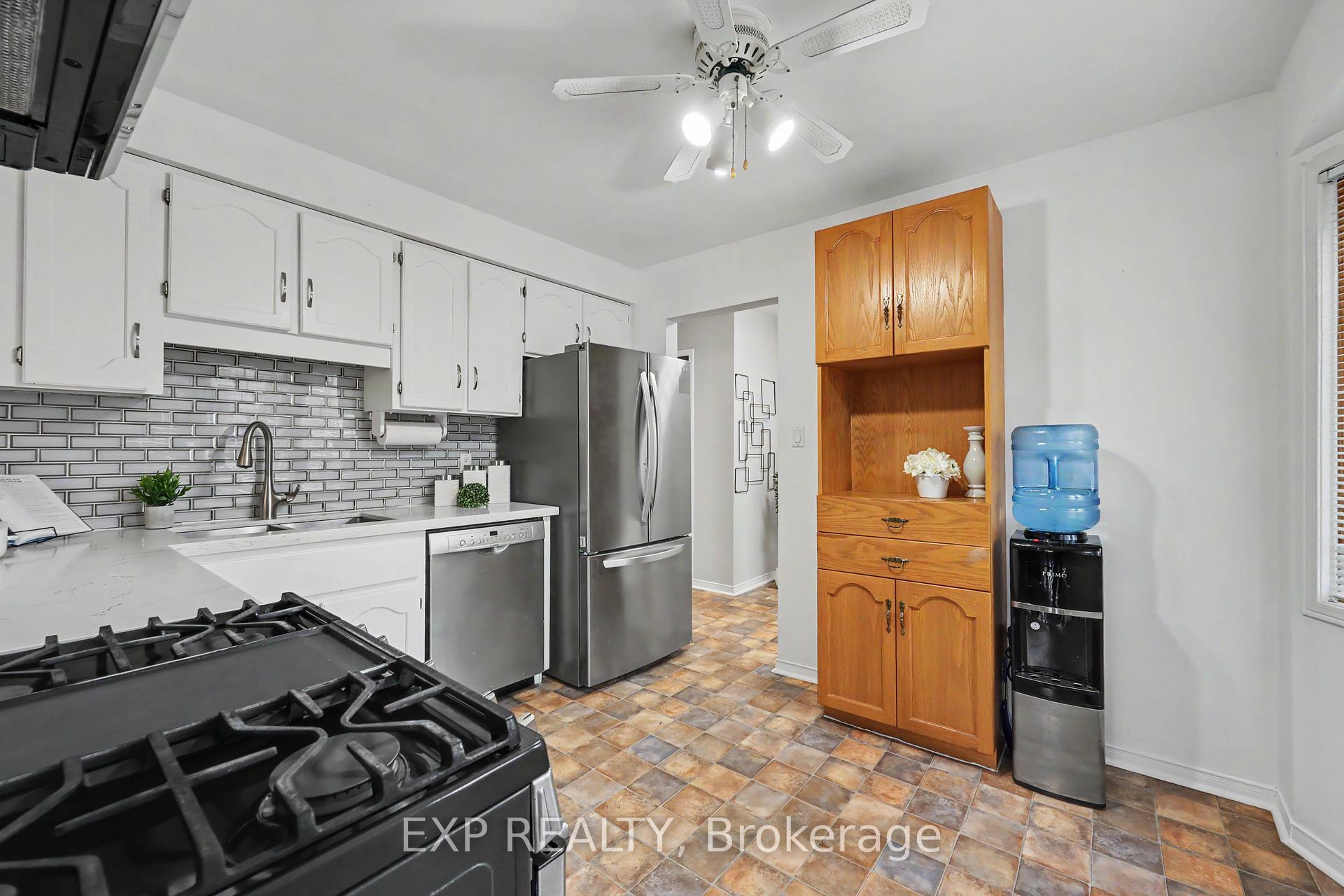 Photo 6 of Unit 47, 38 Elora Drive, Hamilton, Fessenden — HOMEH