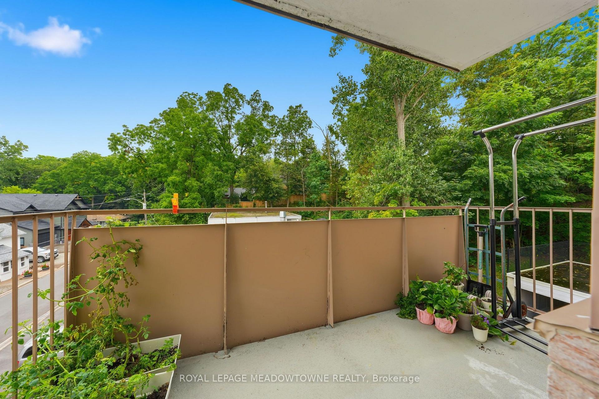 Photo 17 of Unit 301, 49 Park Avenue, Halton Hills, Georgetown — HOMEH