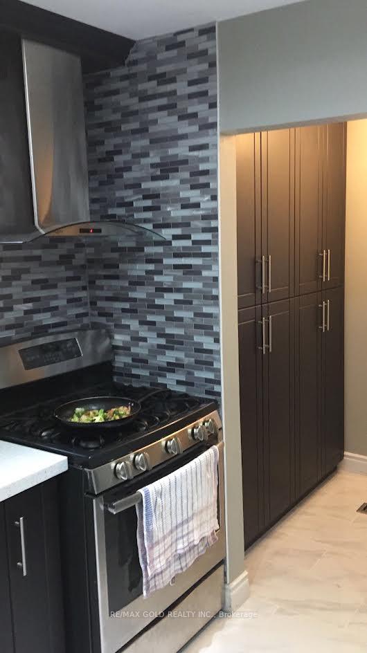 Photo 8 of Unit Upper, 27 Brookdale Crescent, Brampton, Avondale — HOMEH