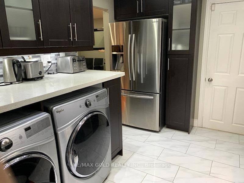 Photo 9 of Unit Upper, 27 Brookdale Crescent, Brampton, Avondale — HOMEH