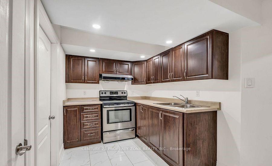 Photo 4 of Unit Basement, 8 Griffith Court, Brampton, Fletcher's Meadow — HOMEH