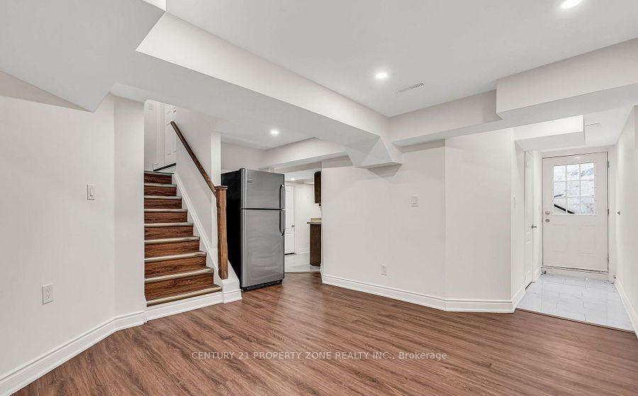 Photo 5 of Unit Basement, 8 Griffith Court, Brampton, Fletcher's Meadow — HOMEH