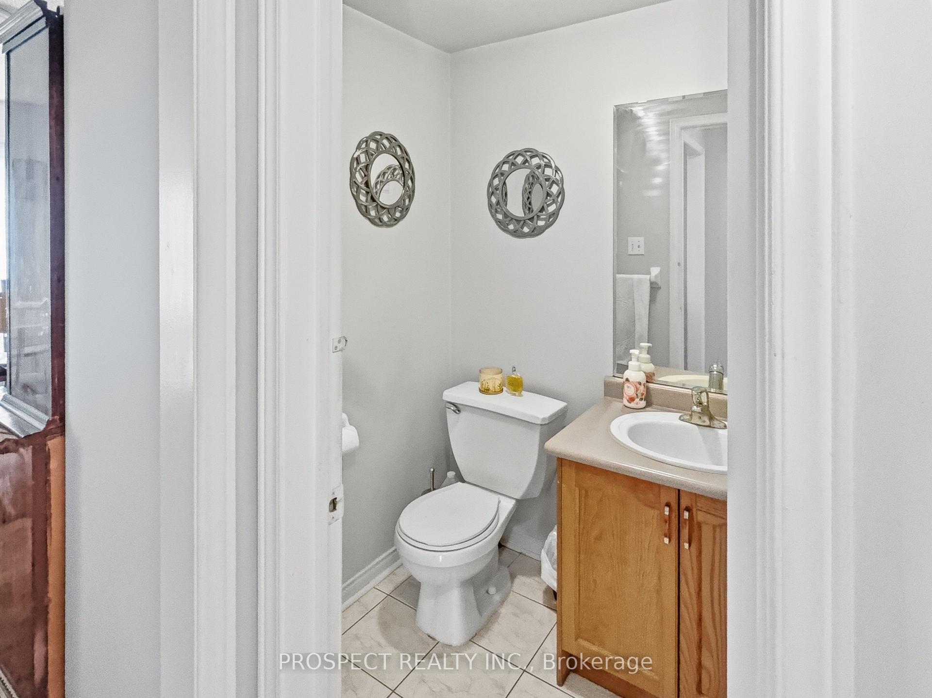 Photo 6 of 79 Louana Crescent, Vaughan, East Woodbridge — HOMEH
