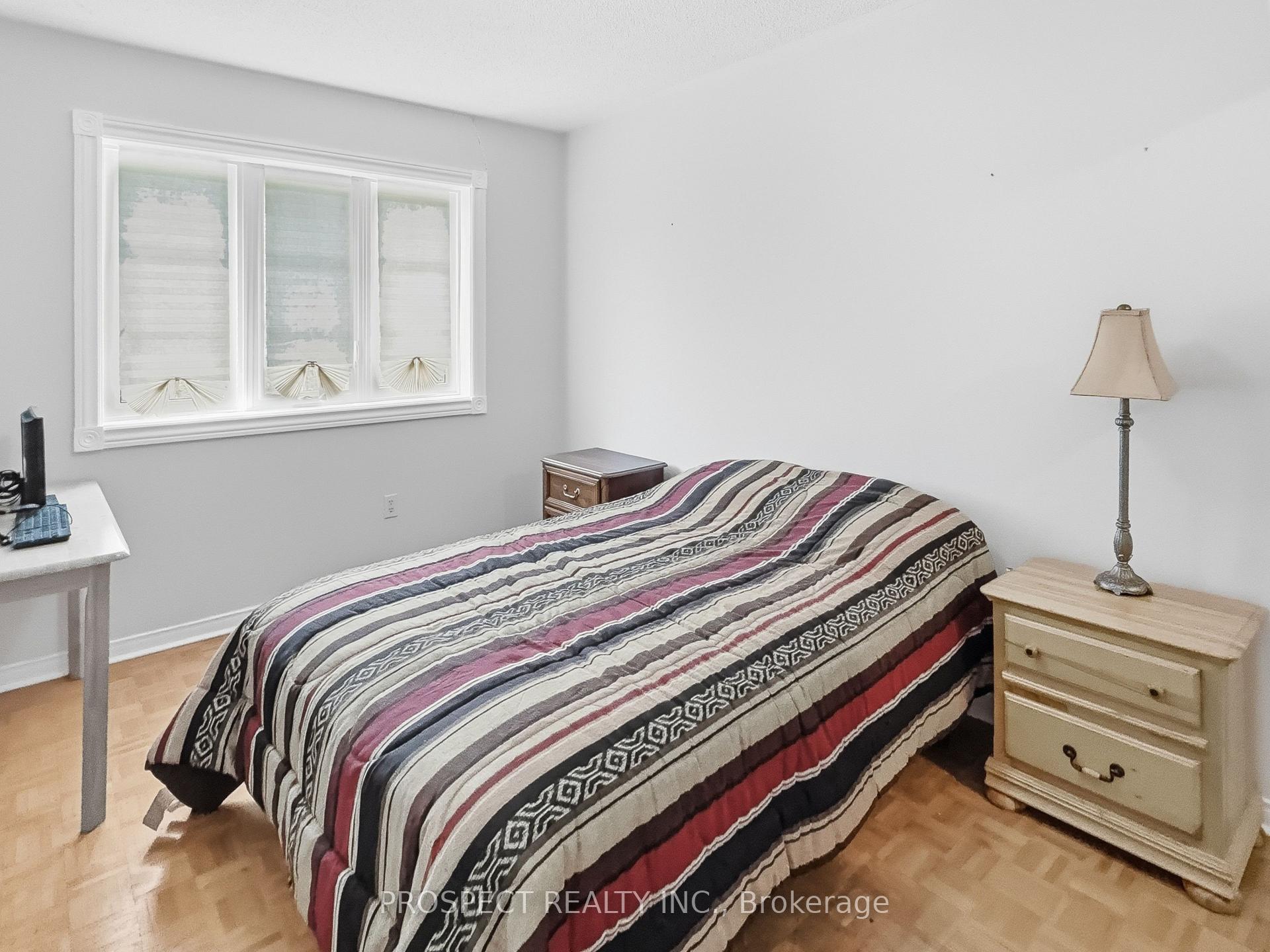 Photo 9 of 79 Louana Crescent, Vaughan, East Woodbridge — HOMEH