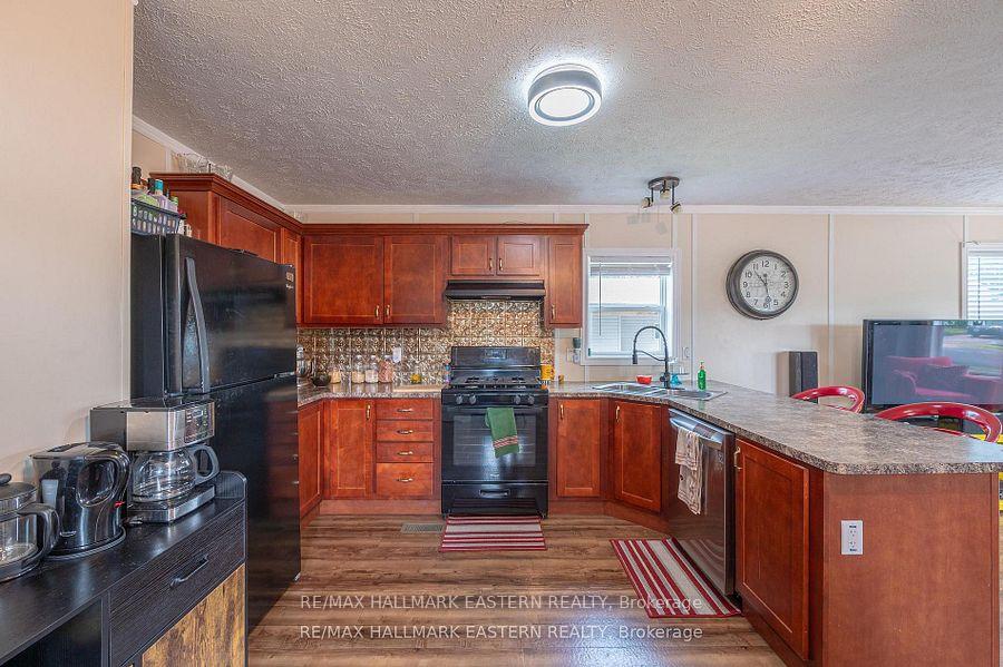 Photo 7 of 6 Hillview Drive, Cobourg — HOMEH