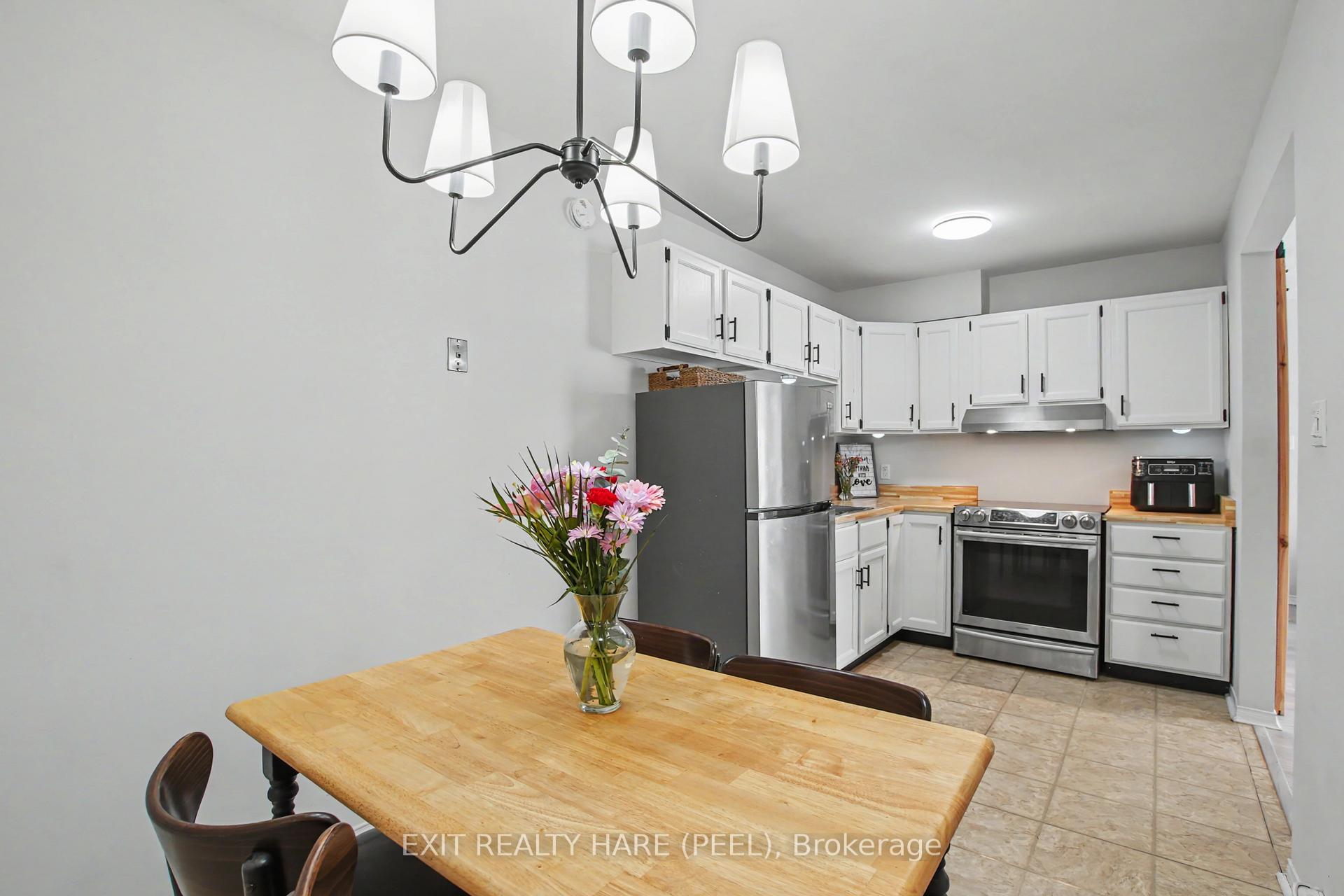 Photo 16 of Unit 93, 90 Lawrence Avenue, Orangeville — HOMEH