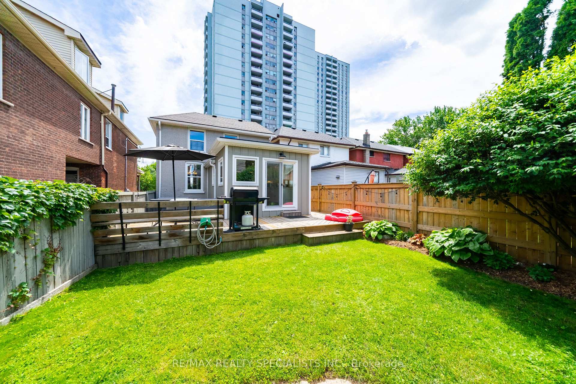 Photo 27 of 43 Oxford Street, Hamilton, Strathcona — HOMEH