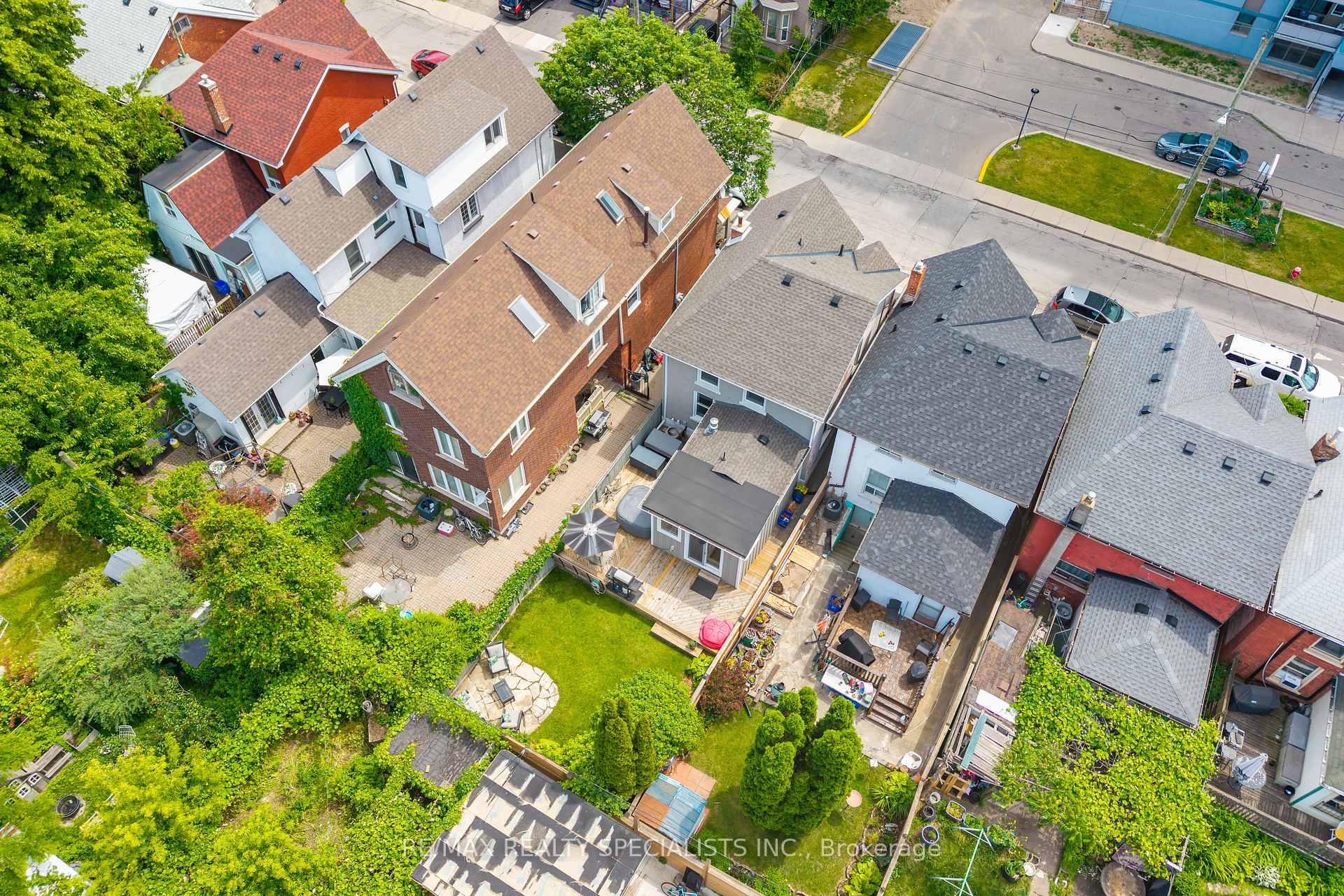 Photo 29 of 43 Oxford Street, Hamilton, Strathcona — HOMEH