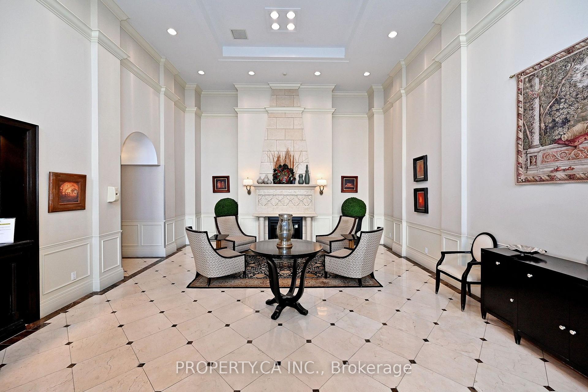 Photo 2 of Unit 1013, 310 Red Maple Road, Richmond Hill, Langstaff — HOMEH