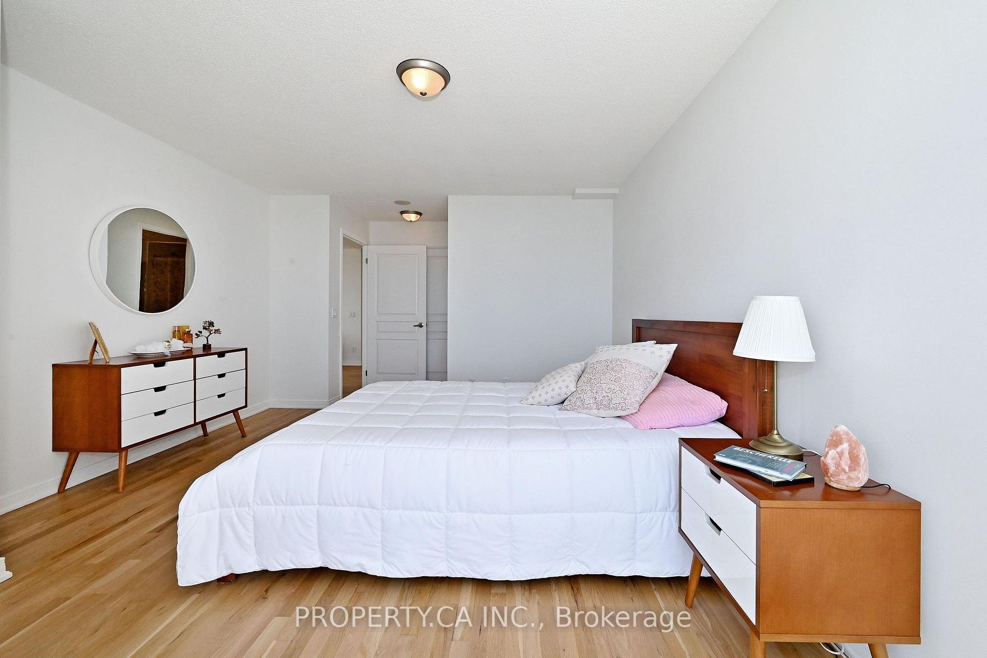 Photo 15 of Unit 1013, 310 Red Maple Road, Richmond Hill, Langstaff — HOMEH