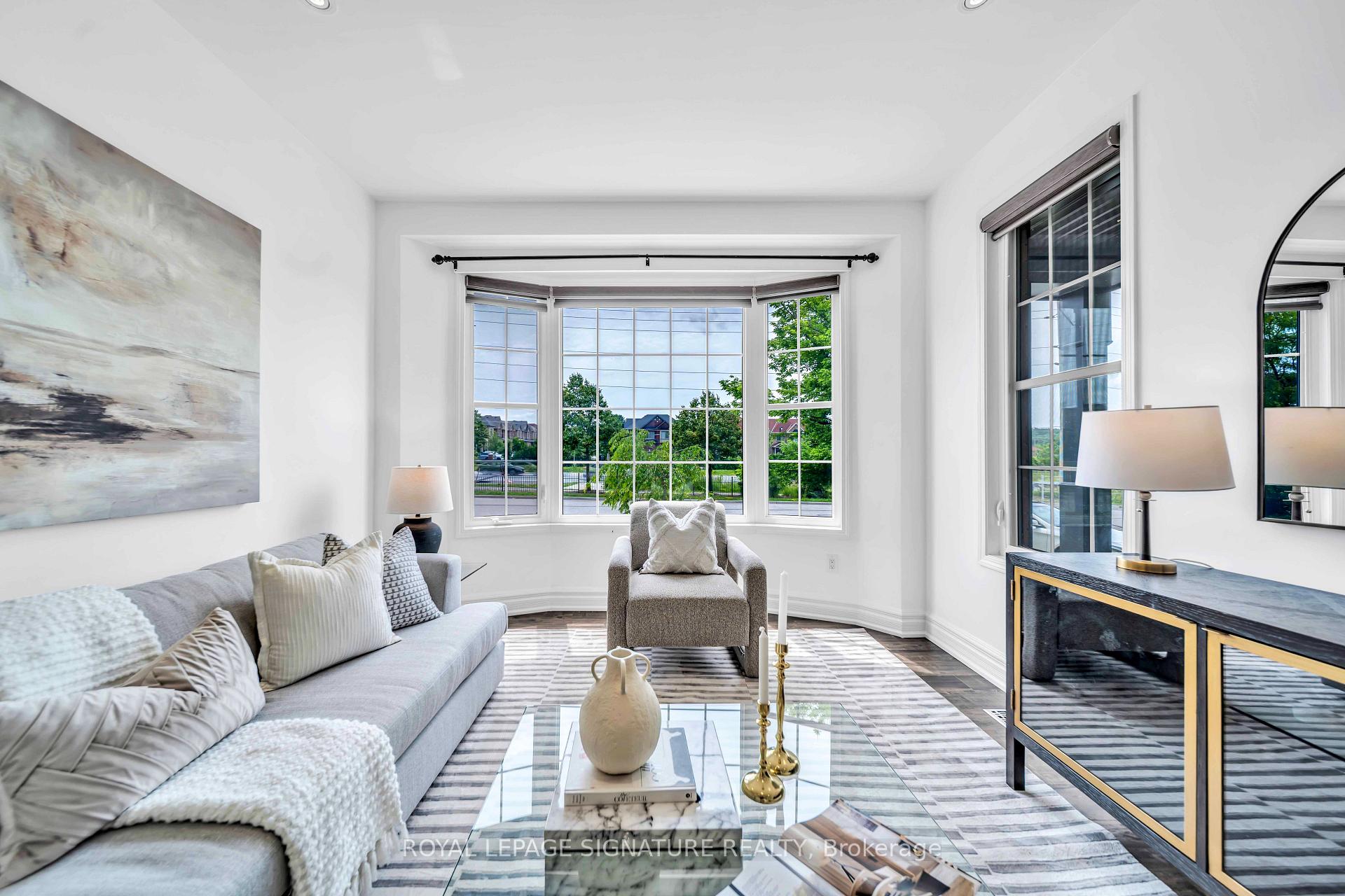 Photo 5 of 81 Bulmer Crescent, Newmarket, Woodland Hill — HOMEH