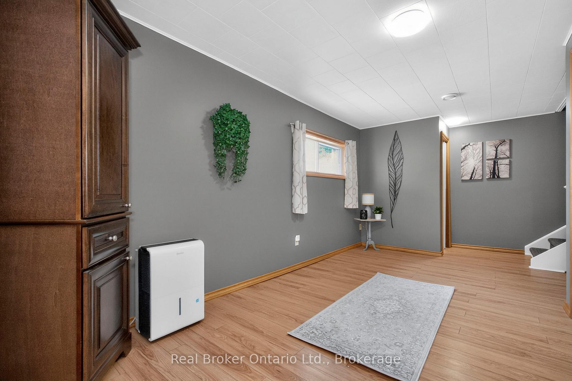 Photo 17 of 16 Mundy Avenue, Tiny, Rural Tiny — HOMEH