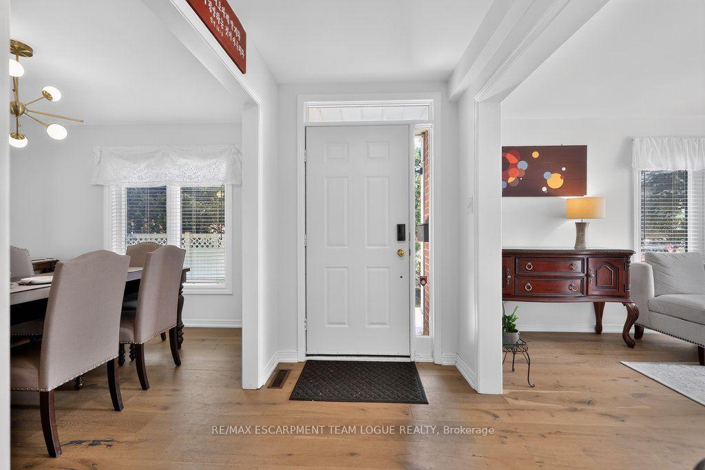 Photo 7 of Unit 9, 2103 Berwick Drive, Burlington, Rose — HOMEH