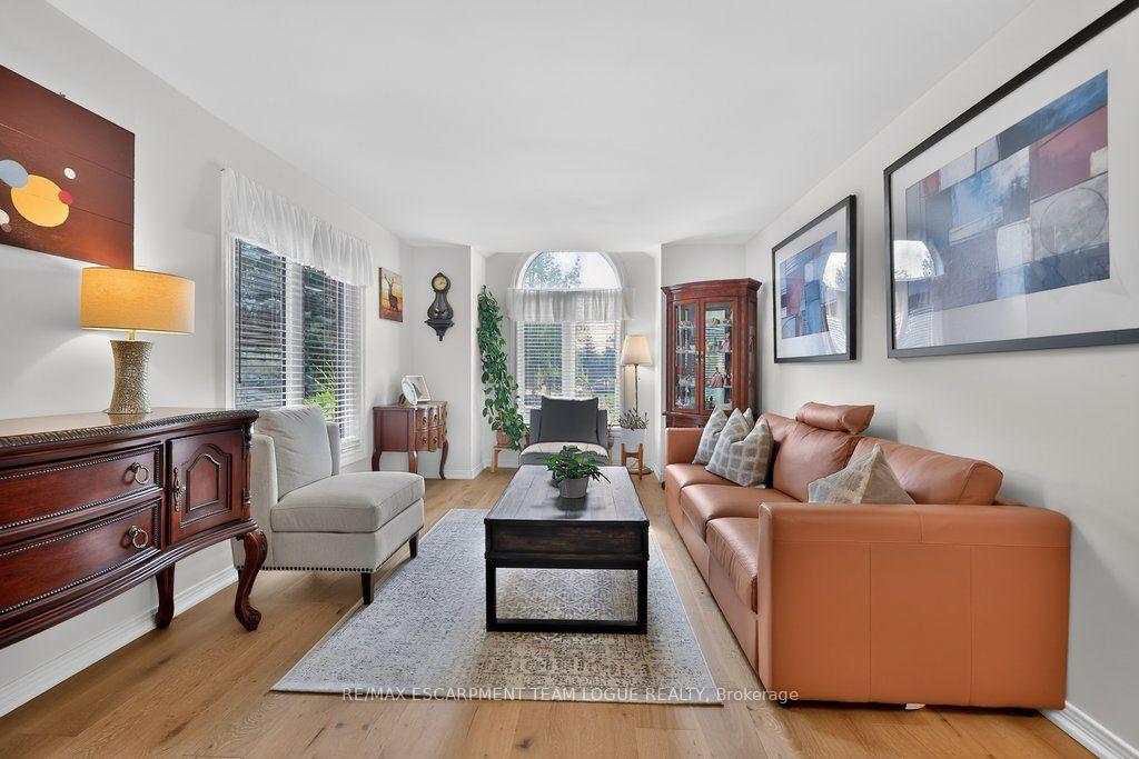 Photo 8 of Unit 9, 2103 Berwick Drive, Burlington, Rose — HOMEH