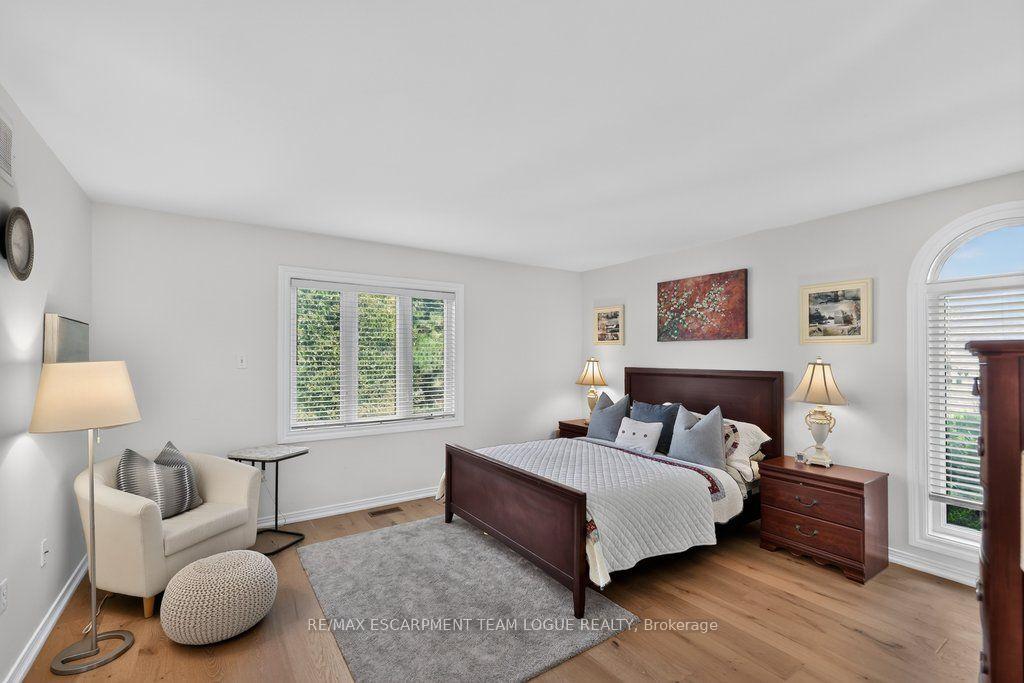 Photo 20 of Unit 9, 2103 Berwick Drive, Burlington, Rose — HOMEH