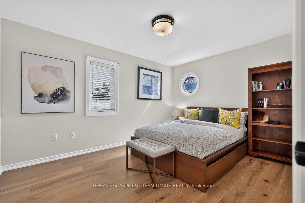 Photo 26 of Unit 9, 2103 Berwick Drive, Burlington, Rose — HOMEH