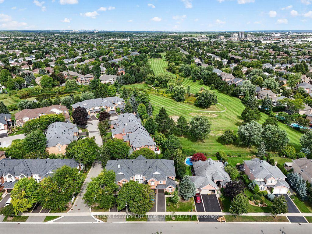 Photo 40 of Unit 9, 2103 Berwick Drive, Burlington, Rose — HOMEH