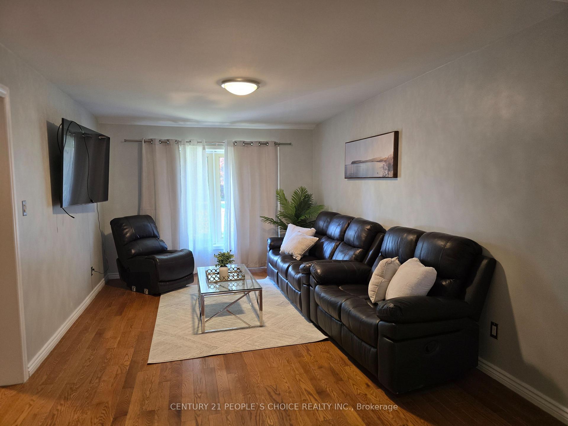 Photo 6 of 6063 Farmstead Lane, Mississauga, Meadowvale — HOMEH