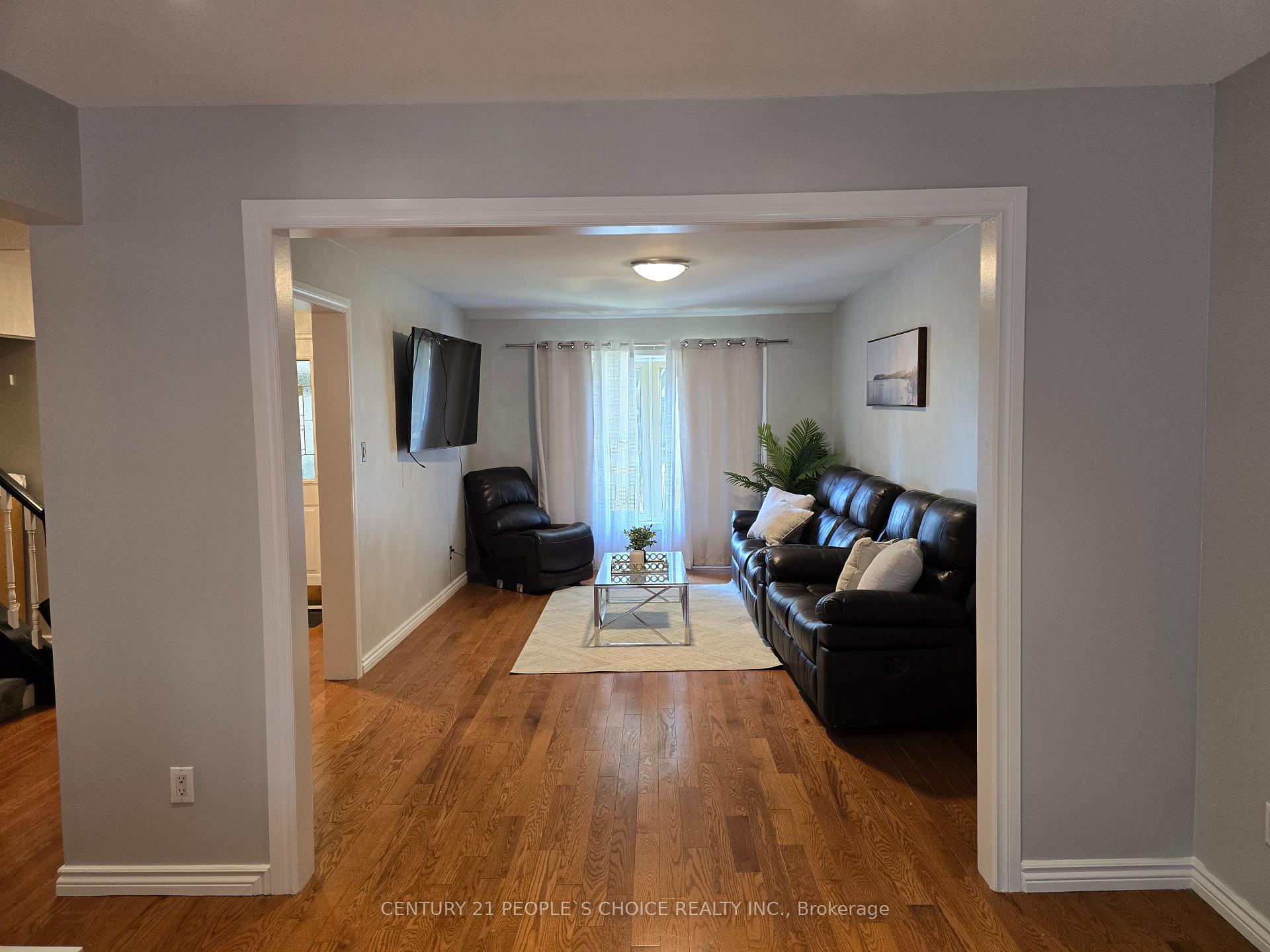 Photo 8 of 6063 Farmstead Lane, Mississauga, Meadowvale — HOMEH