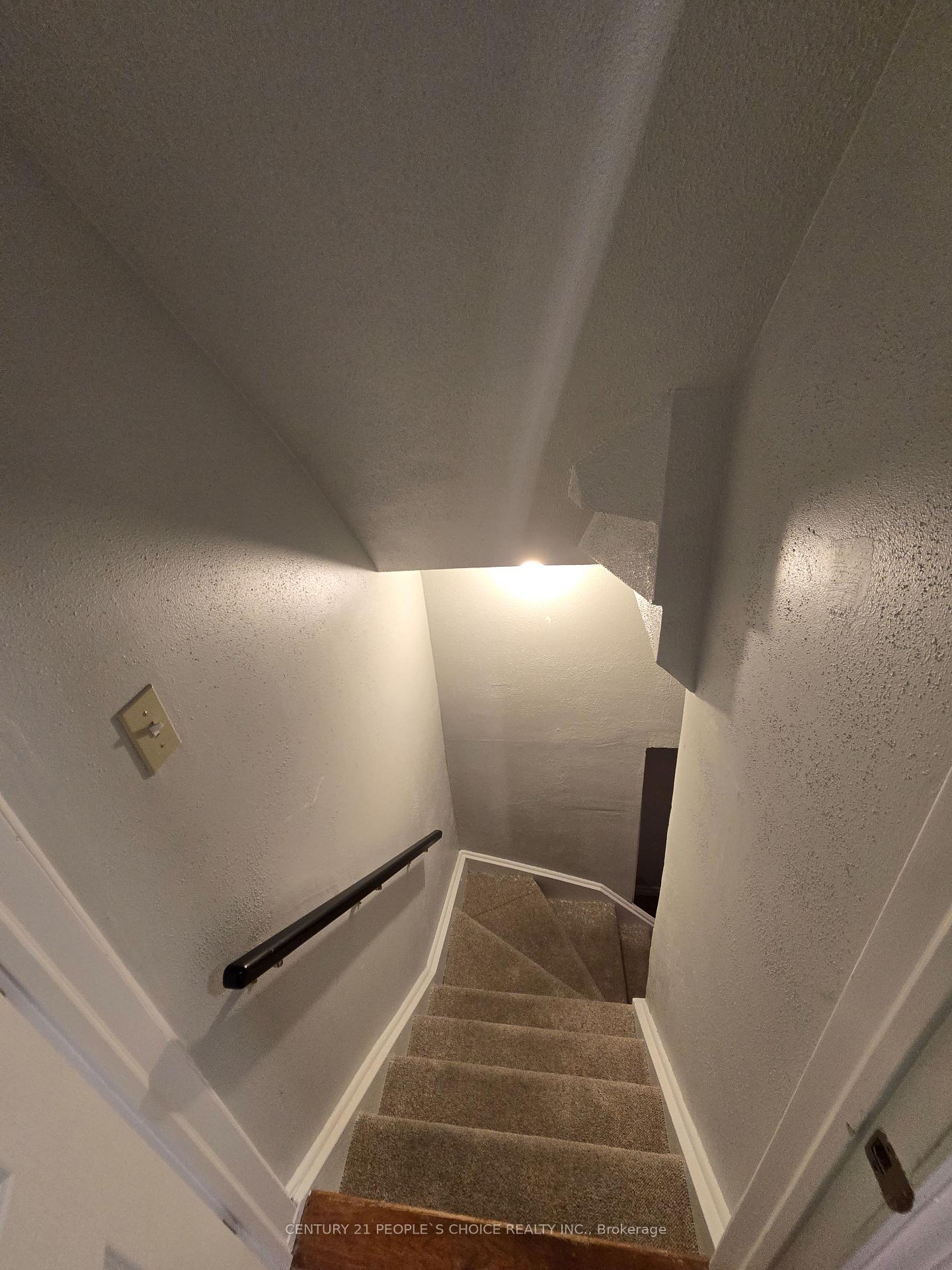 Photo 14 of 6063 Farmstead Lane, Mississauga, Meadowvale — HOMEH