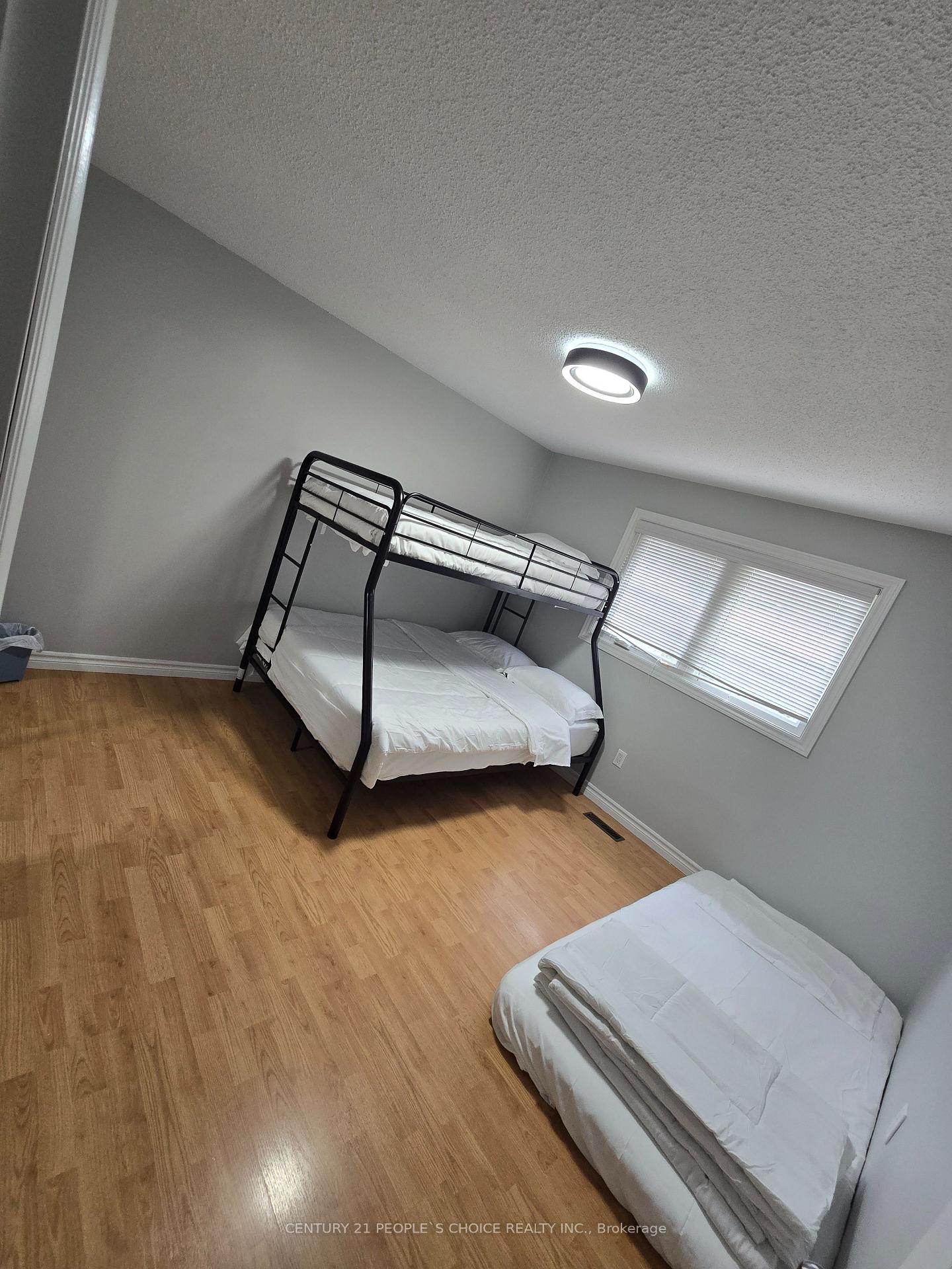 Photo 16 of 6063 Farmstead Lane, Mississauga, Meadowvale — HOMEH