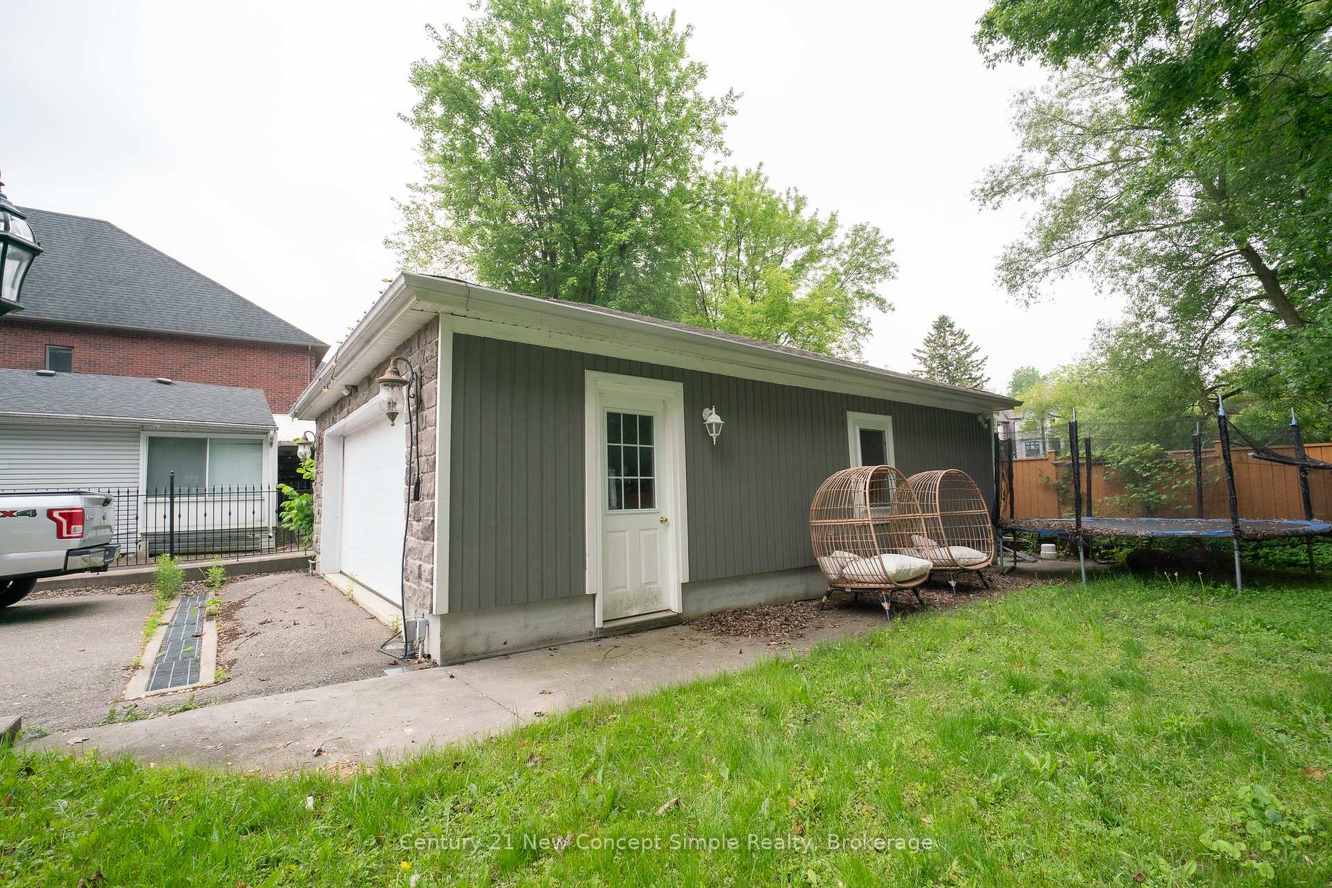 Photo 4 of 116 Moray Avenue, Richmond Hill, Oak Ridges Lake Wilcox — HOMEH