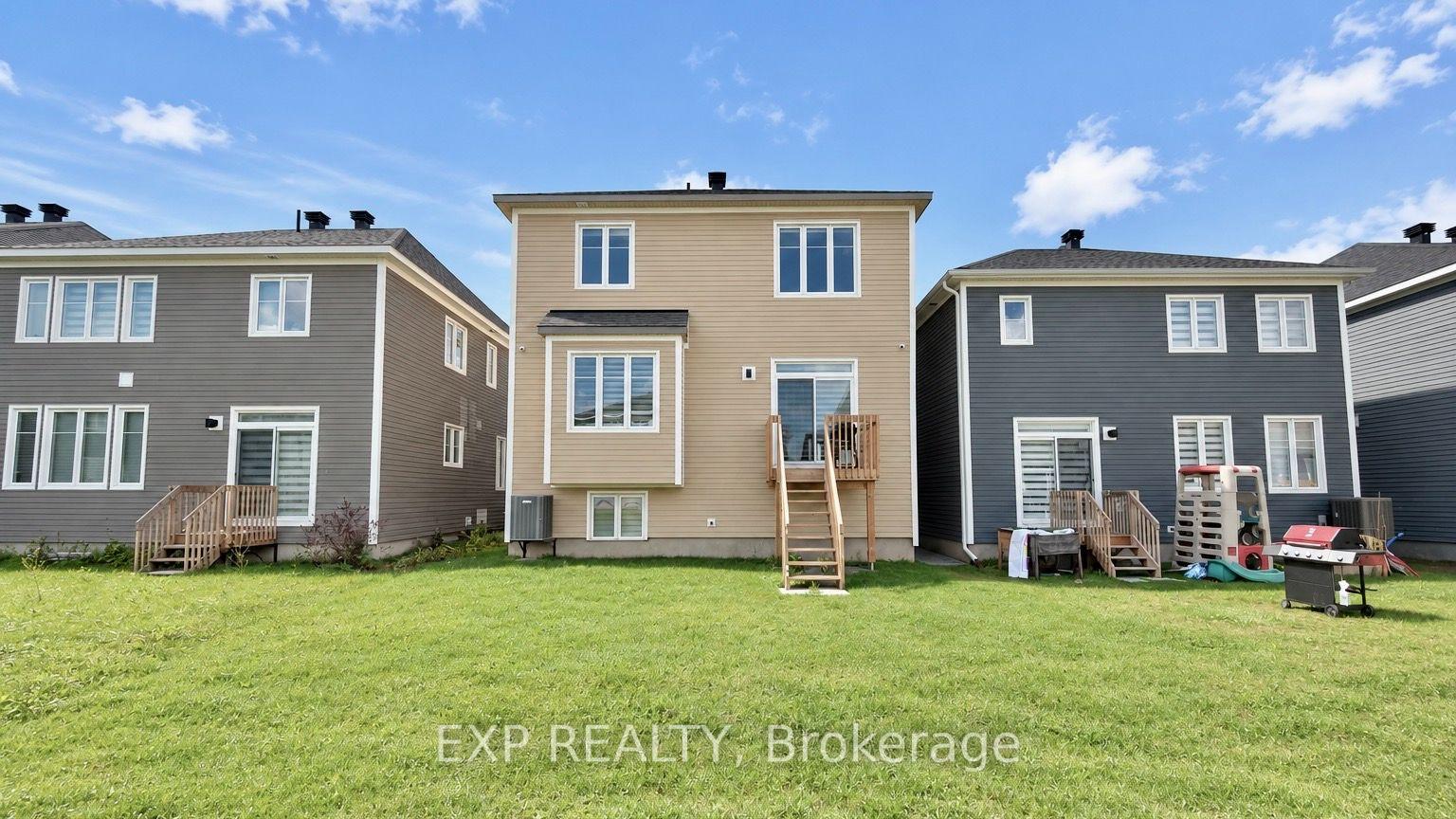 Photo 27 of 1004 Keeper Heights, Ottawa, Goulbourn Twp From Franktown Rd/South To Rideau — HOMEH
