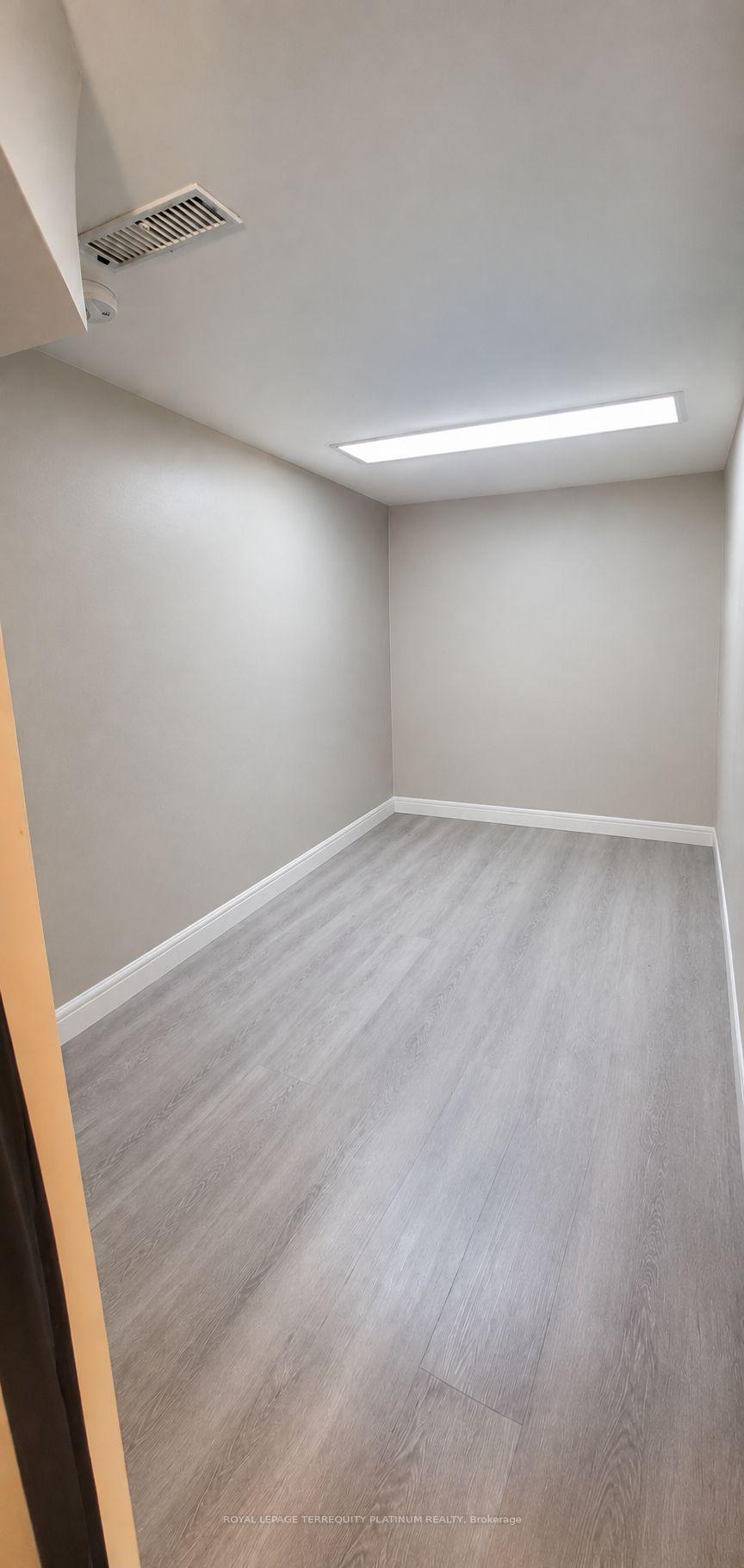 Photo 11 of Unit Bsmt, 296 Lumsden Avenue, Toronto, Woodbine-Lumsden — HOMEH