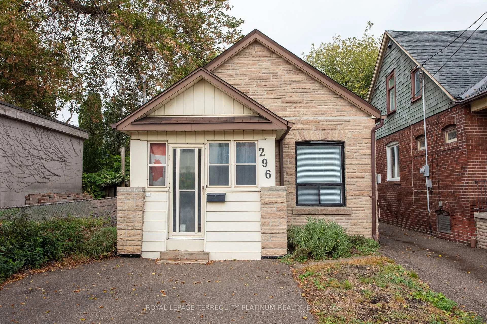 Photo 1 of Unit Bsmt, 296 Lumsden Avenue, Toronto, Woodbine-Lumsden — HOMEH